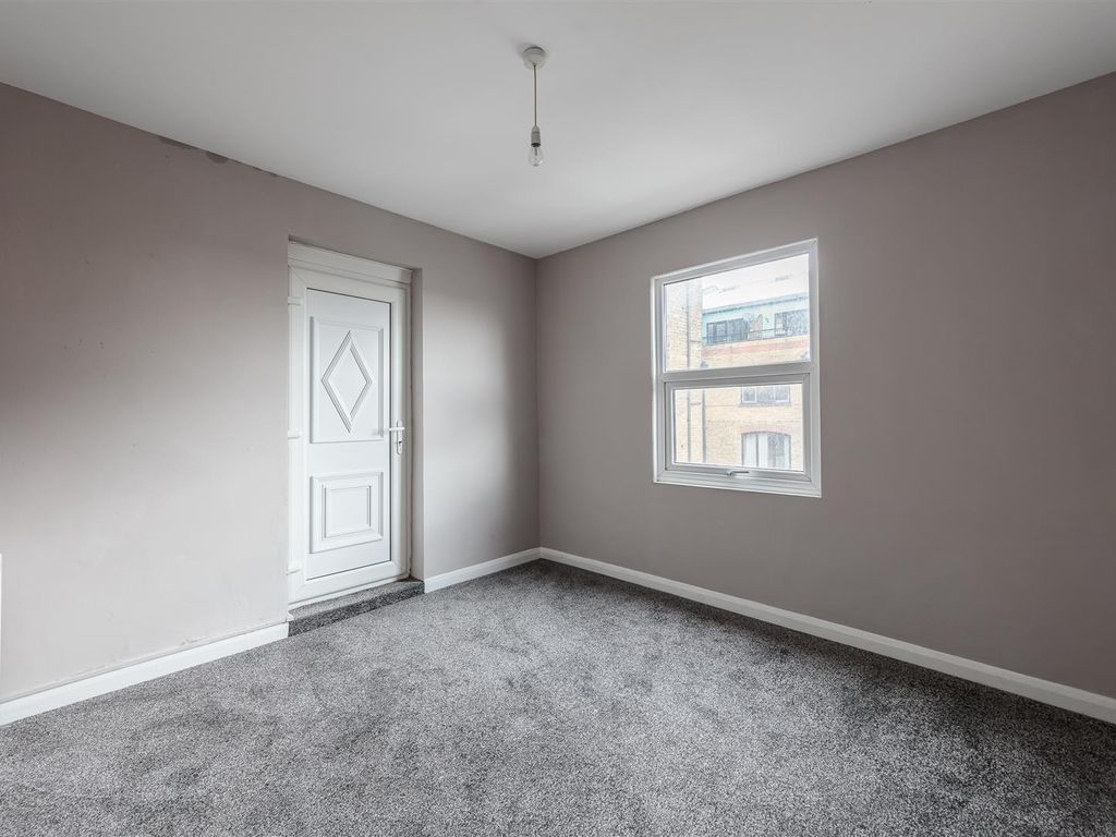 1 bed flat to rent in Sydenham Road, London SE26, £1,300 pcm Zoopla