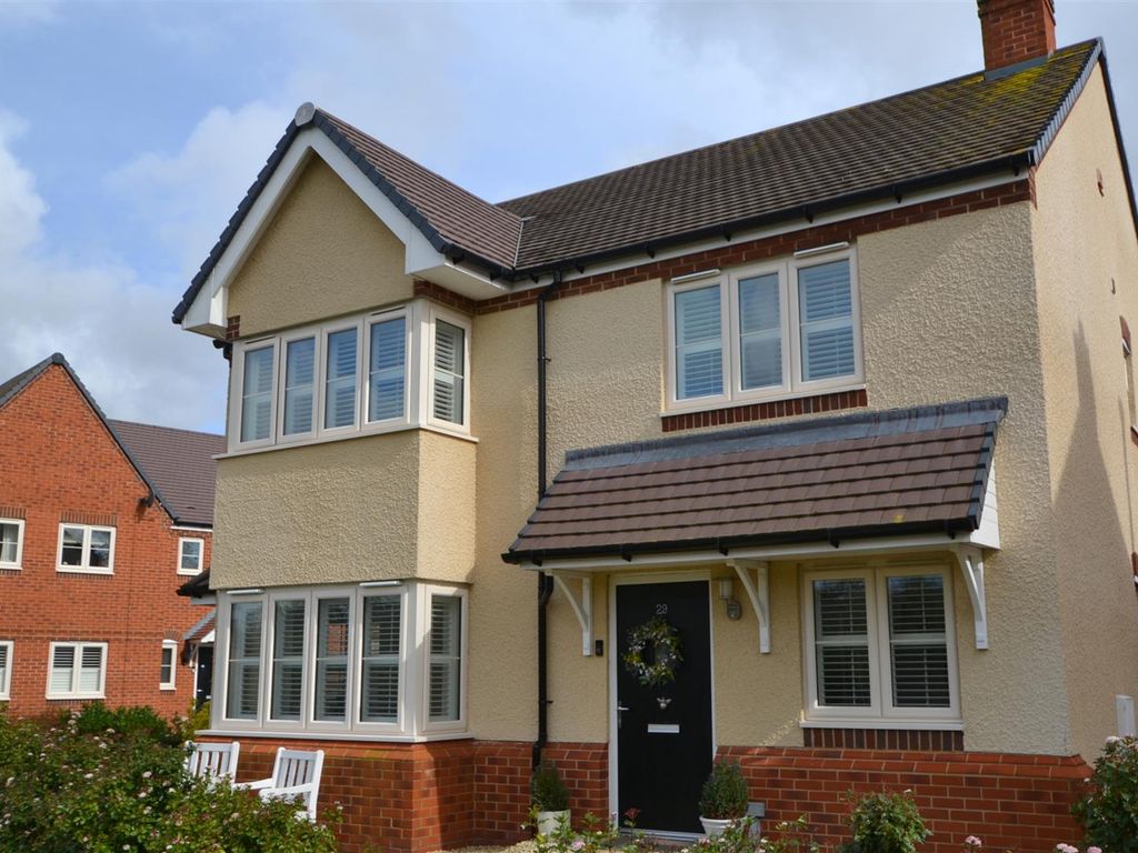 4 bed detached house for sale in Kingston Close, Welland, Malvern WR13