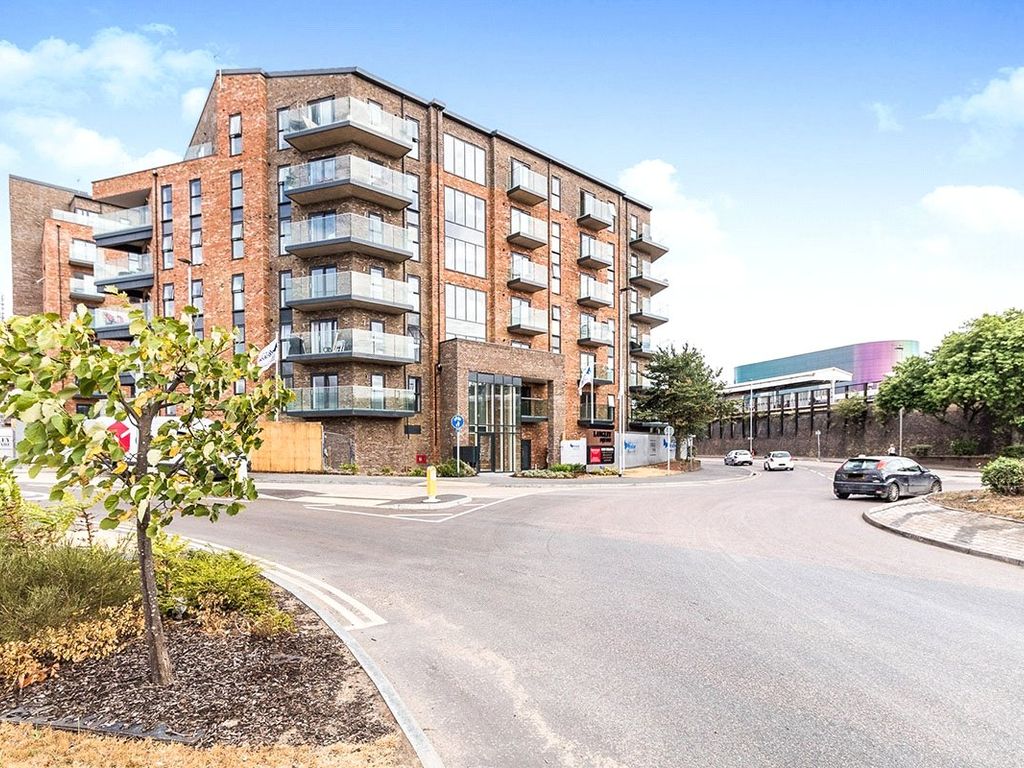 1 bed flat to rent in Mill Pond Road, Dartford, Kent DA1, £1,450 pcm Zoopla