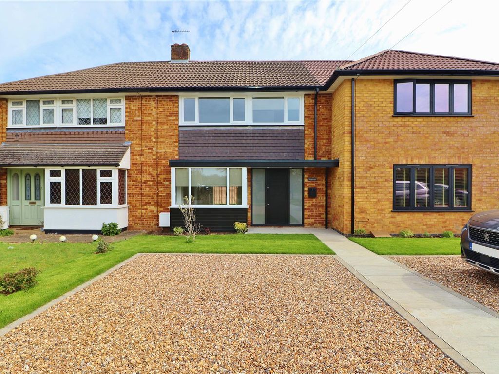 3 bed property to rent in Common Lane, Radlett WD7, £2,950 pcm Zoopla