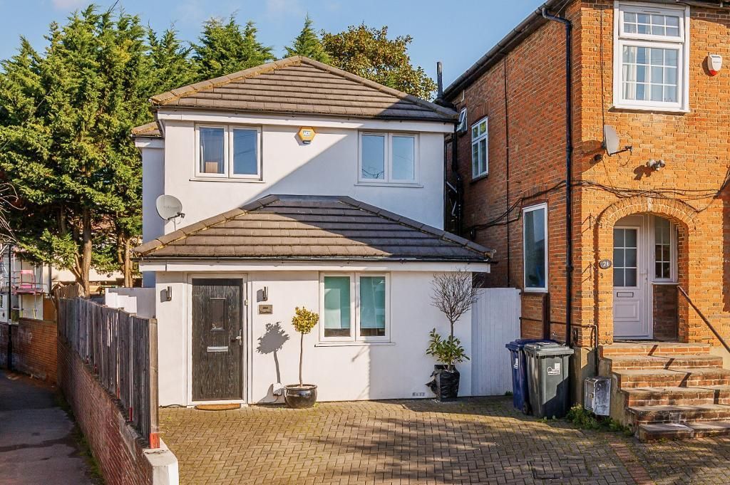 2 bed detached house to rent in Studland Road, Hanwell, London W7 Zoopla