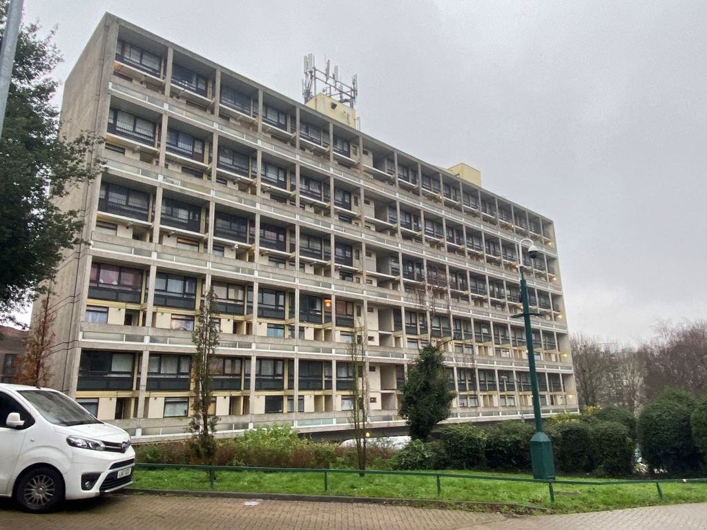 2 bed flat for sale in Flat 12 Binley House, Highcliffe Drive, Putney