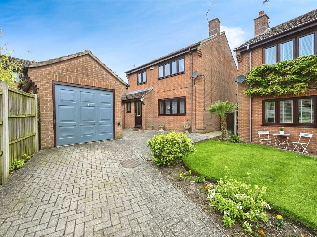 3 bed detached house for sale in Marriott Lane, Blidworth, Mansfield, Nottinghamshire NG21, £