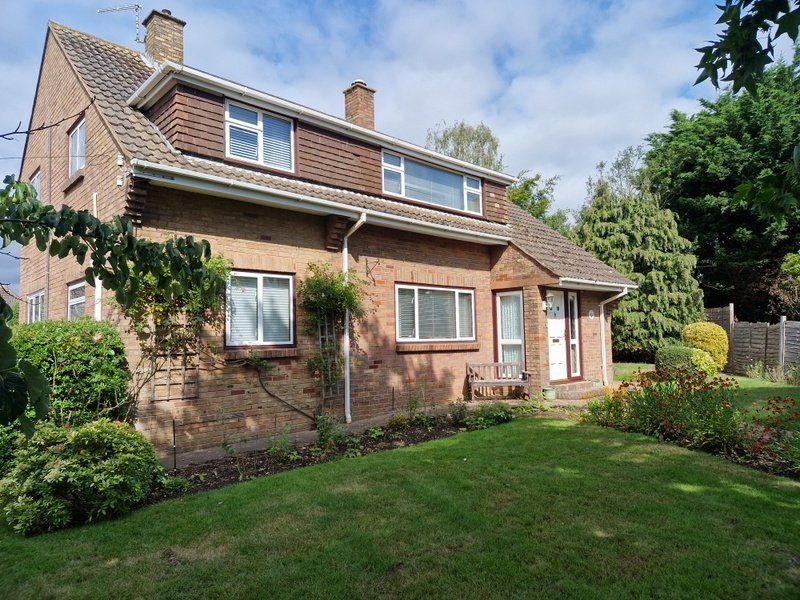 5 bed detached house for sale in Exeter Road, Exmouth EX8, £560,000