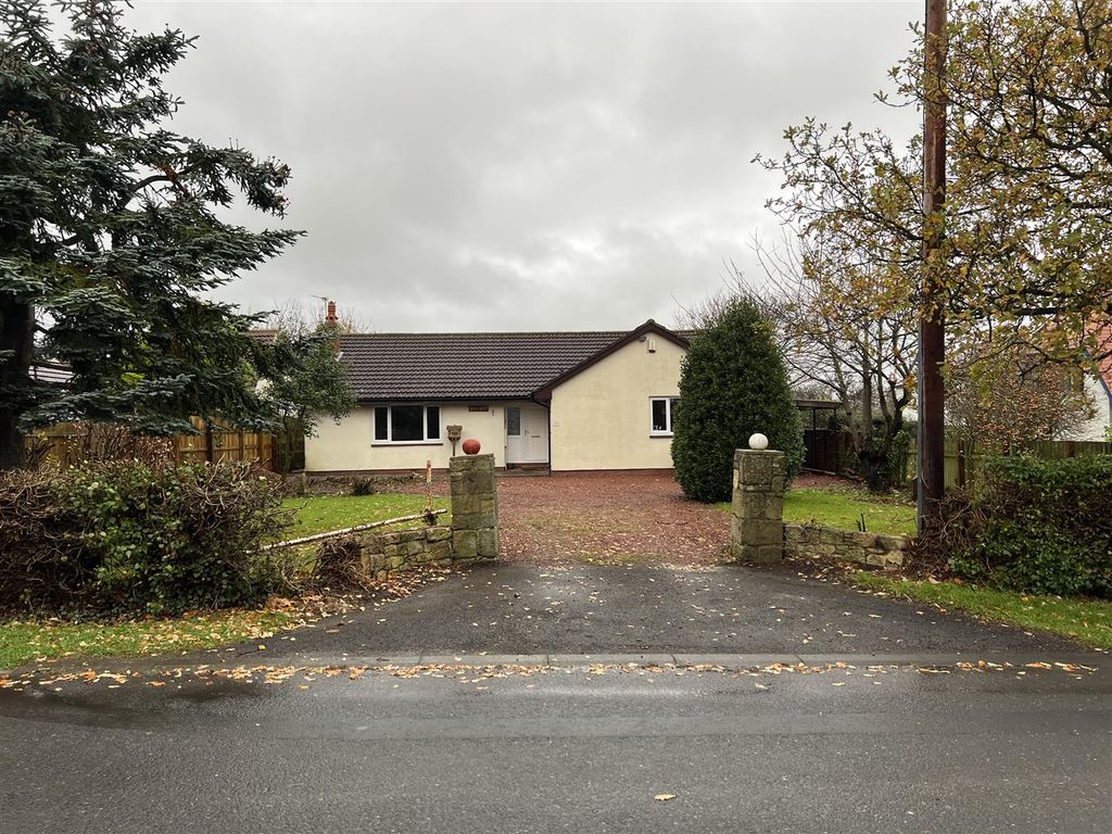 3 bed detached bungalow to rent in Morwick Road, Warkworth