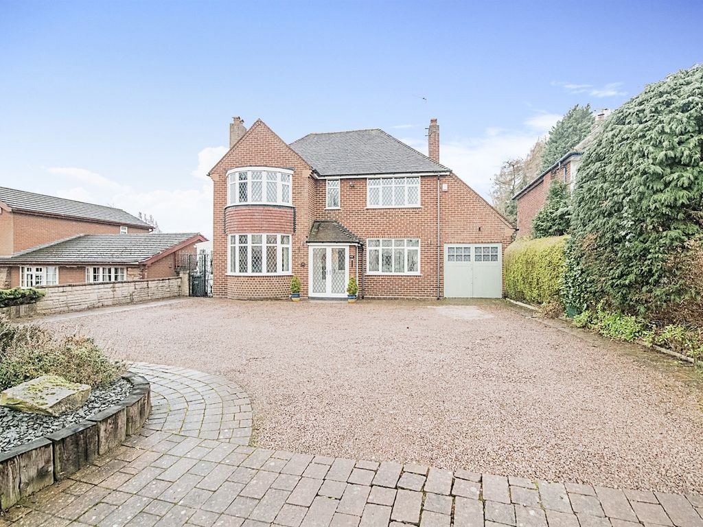 3 bed detached house for sale in Charlemont Road, West Bromwich B71