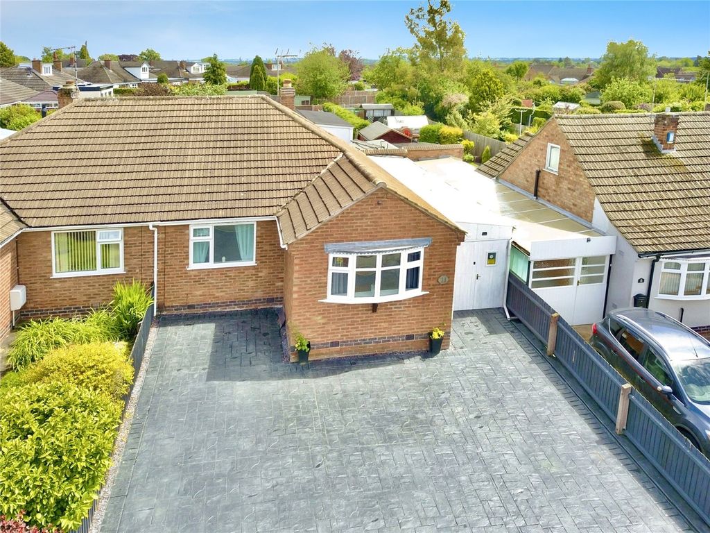 3 bed bungalow for sale in Oakdale Road, Earl Shilton, Leicester