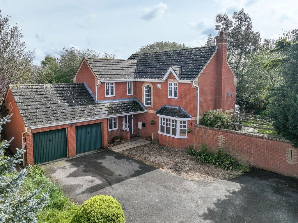 4 bed detached house for sale in Low Side, Upwell PE14, £375,000 Zoopla