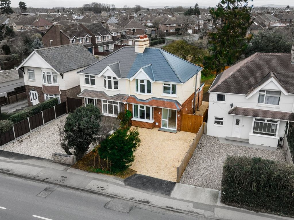 3 bed semidetached house for sale in Pirton Lane, Churchdown
