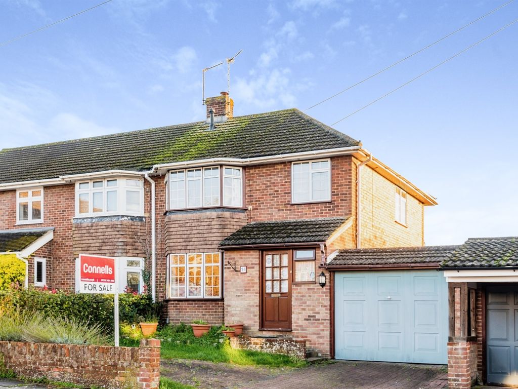 3 bed semidetached house for sale in Hele Close, Off Kingsmill Road, Basingstoke RG21 Zoopla
