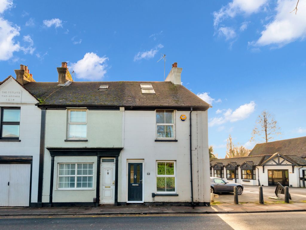 3 bed end terrace house to rent in Uxbridge Road, Rickmansworth WD3, £