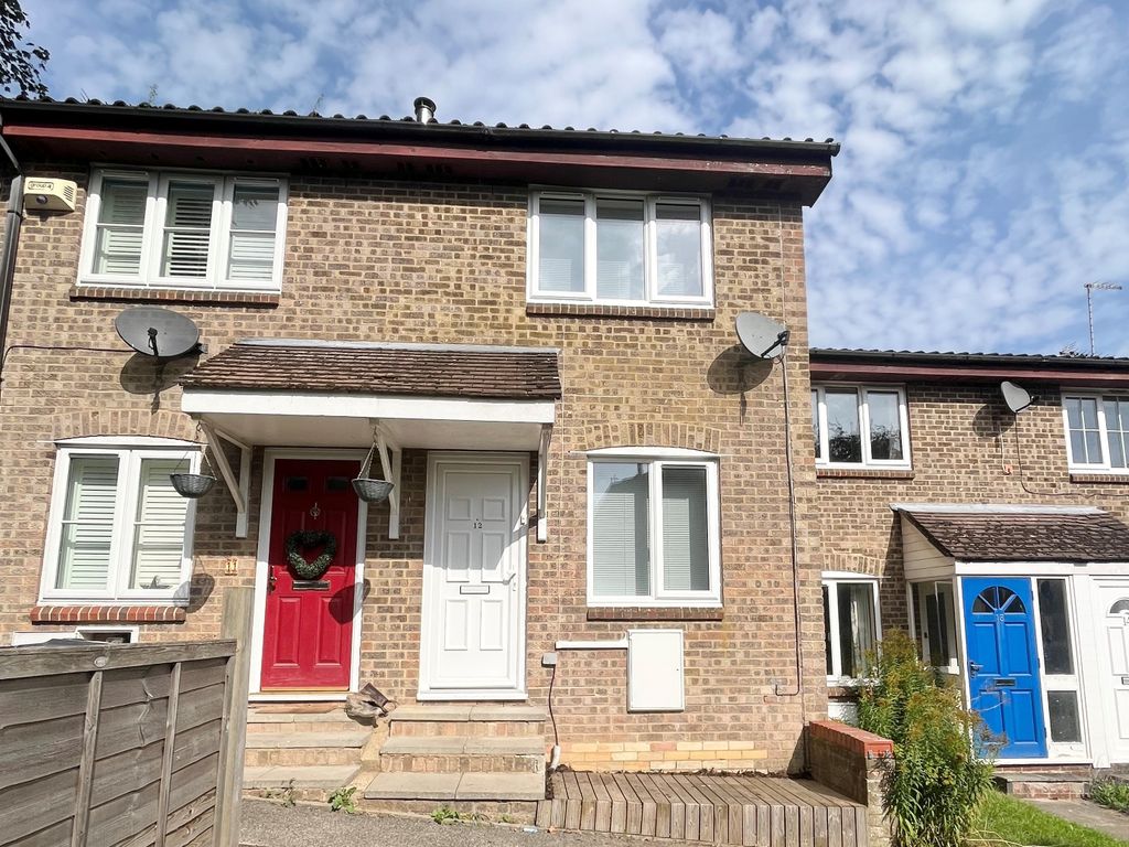 1 bed terraced house to rent in Squerryes Mede, Westerham TN16, Westerham,, £1,150 pcm Zoopla