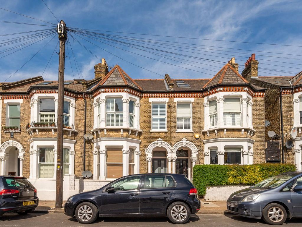 Hearnville Road, Balham, London SW12  