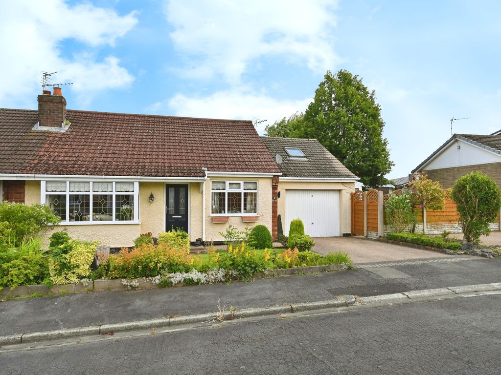 2 bed bungalow for sale in Methuen Close, Hoghton, Preston PR5, £