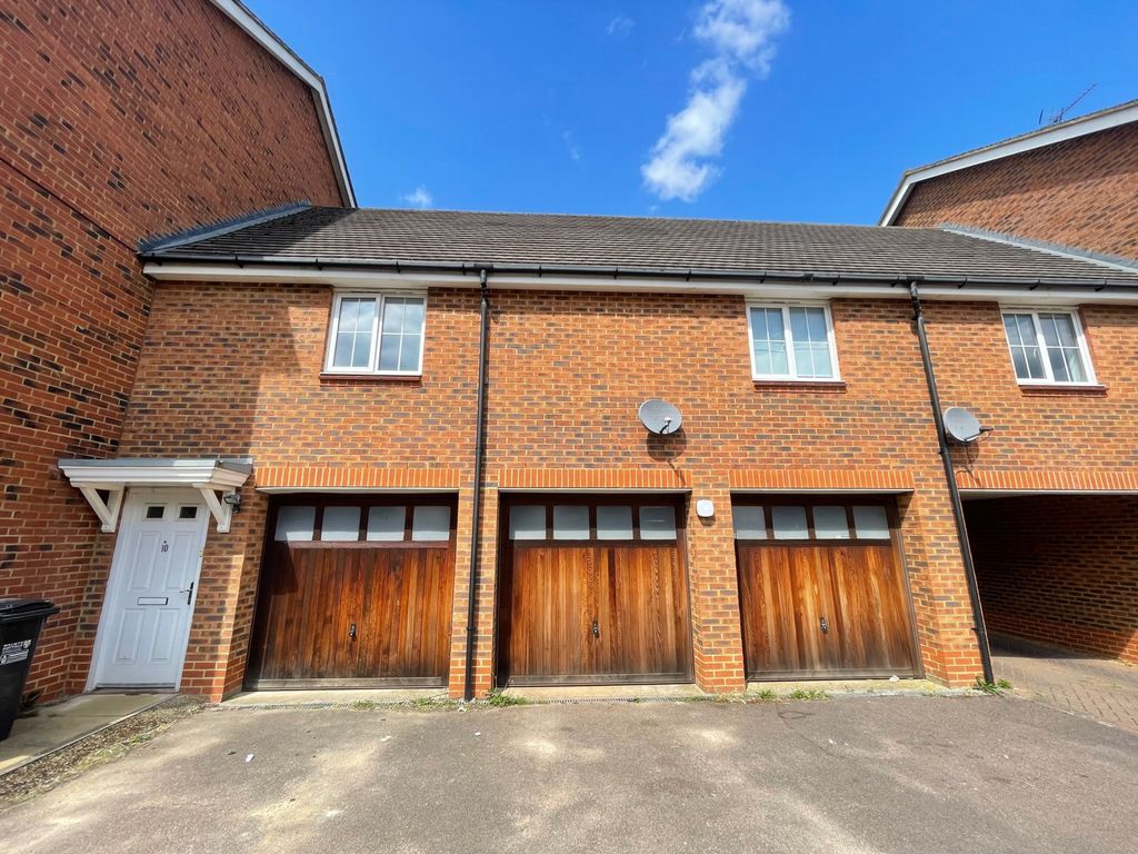 3 bed terraced house to rent in Dragon Road, Hatfield AL10 Zoopla