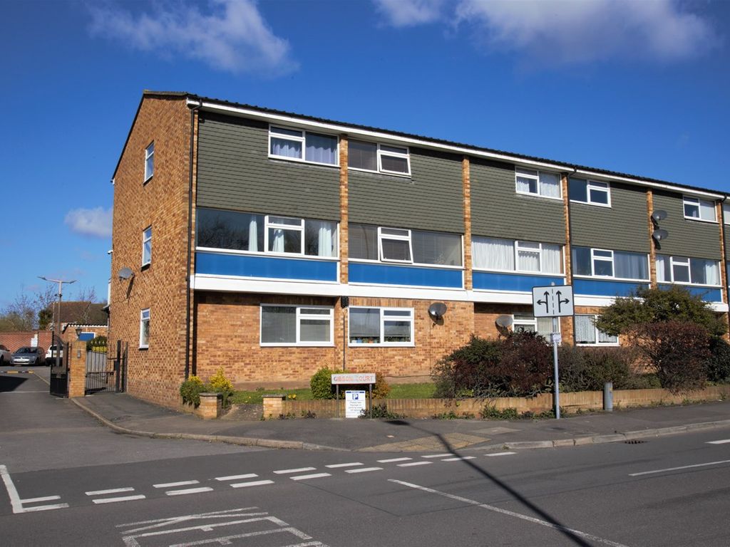 2 bed for sale in Ditton Road, Slough SL3 Zoopla