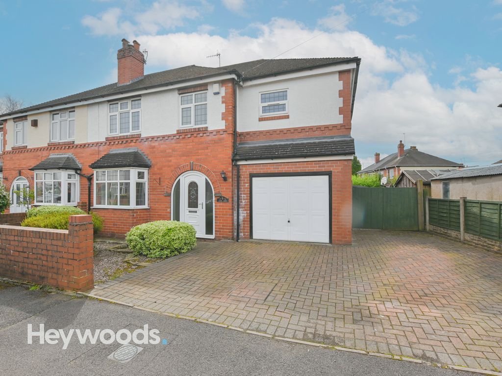 4 bed semidetached house for sale in Rathbone Avenue, May Bank, Newcastle Under Lyme ST5, £