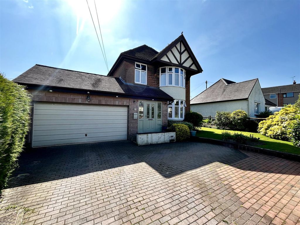 4 bed detached house for sale in Coverham Road, Berry Hill, Coleford