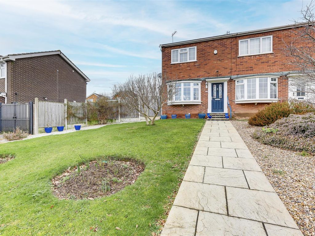 2 bed end terrace house for sale in Charnwood Lane, Arnold