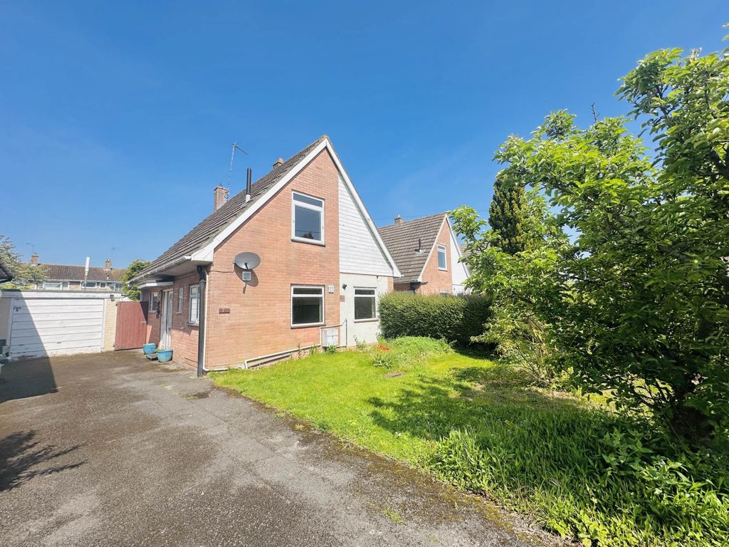 3 bed detached house for sale in Station Road, Cholsey OX10, £450,000