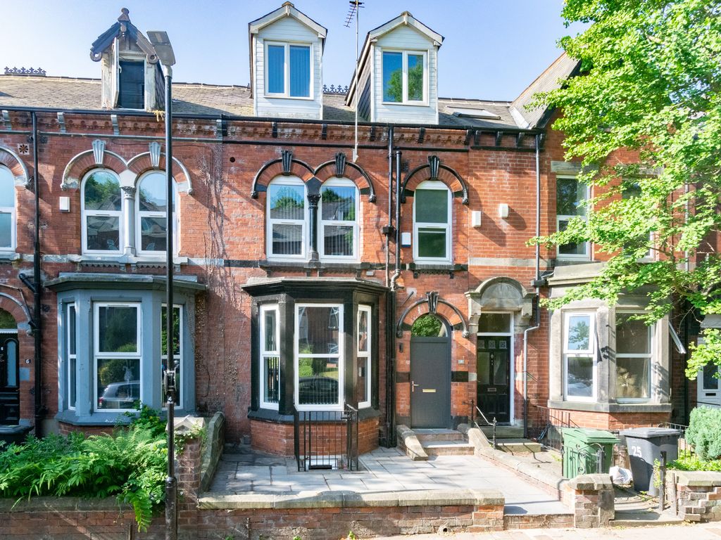 9 bed terraced house for sale in Regent Park Terrace, Leeds LS6, £