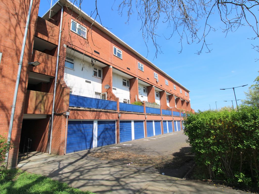 2 bed for sale in The Hollands, Feltham TW13 Zoopla