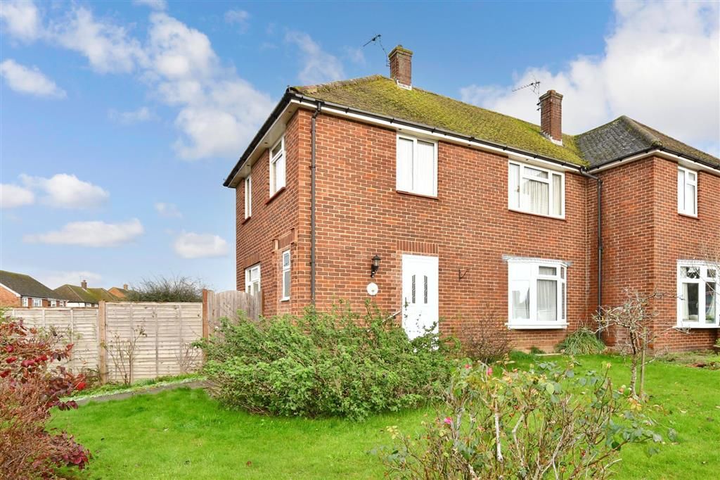 3 bed semidetached house for sale in Sheppey Road, Loose, Maidstone