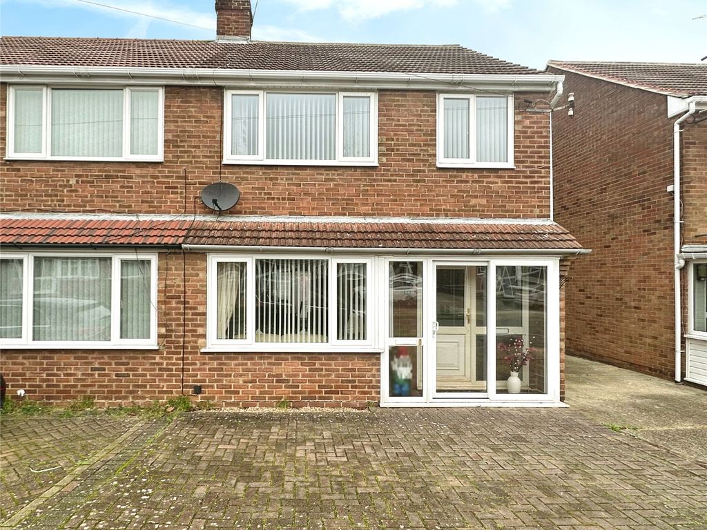 3 bed semidetached house for sale in Teesdale Road, Dartford, Kent DA2
