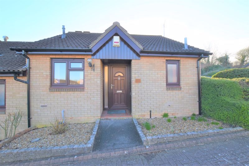 1 bed bungalow for sale in Bryony Place, Conniburrow, Milton Keynes MK14 Zoopla