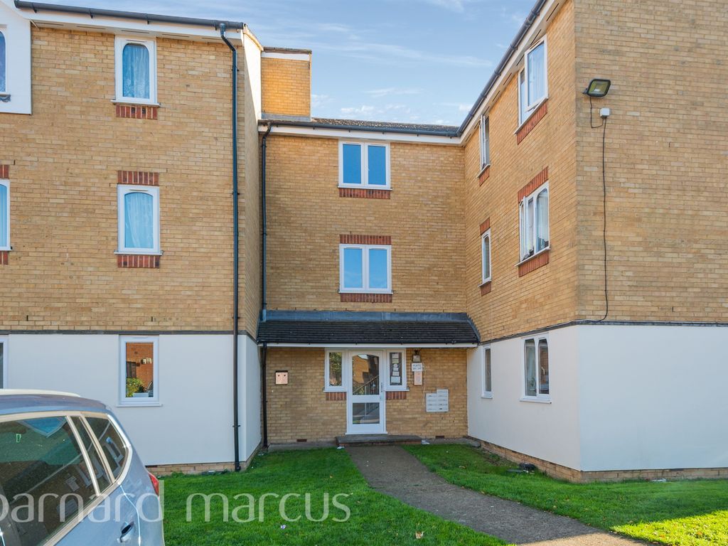 2 bed flat for sale in Redford Close, Feltham TW13 Zoopla