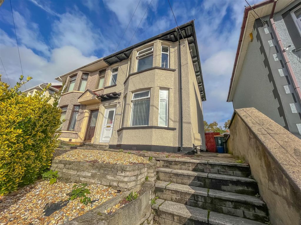 3 bed semidetached house for sale in Tregwilym Road, Rogerstone
