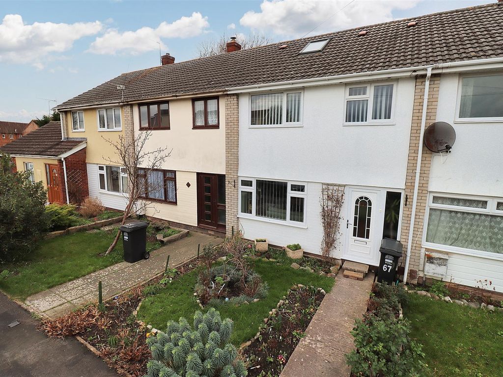 4 bed terraced house for sale in Cherry Avenue, Clevedon BS21, £299,950