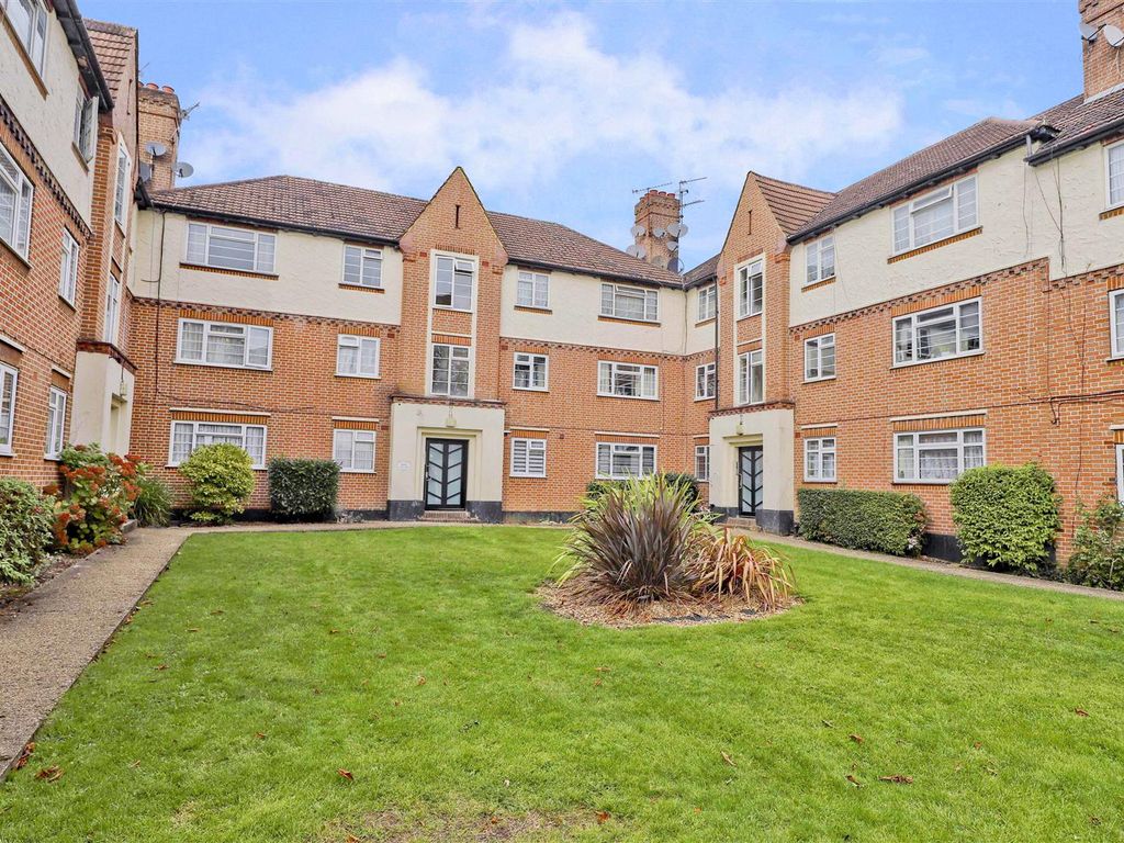 2 bed flat for sale in College Road, Harrow Weald HA3 Zoopla