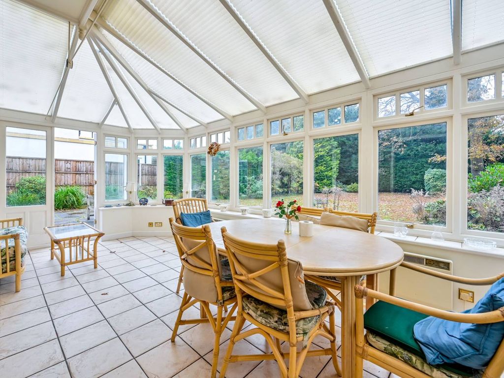 5 bed detached house for sale in Heathfield Close, Woking GU22, £