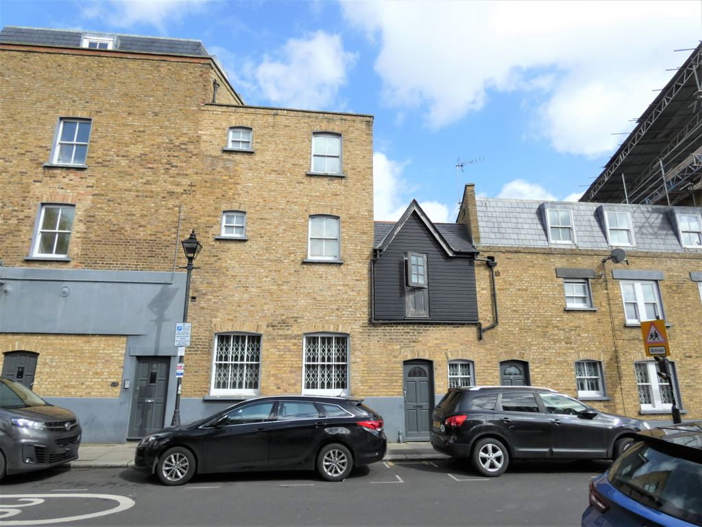 Block of flats for sale in Medway Road, London E3 Zoopla