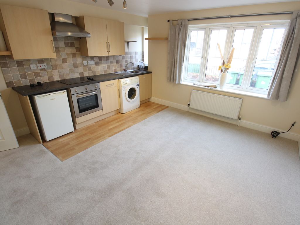 1 bed flat to rent in Shirley Road, Shirley, Southampton SO15, £750 pcm