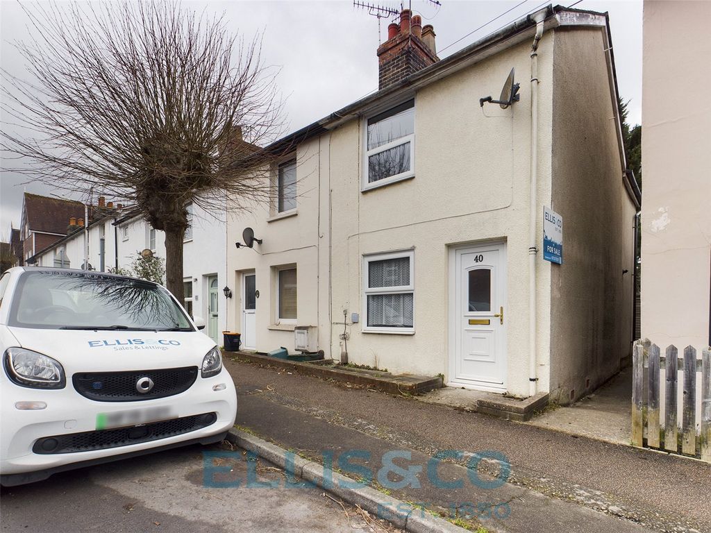 2 bed semidetached house for sale in Priory Street, Tonbridge, Kent