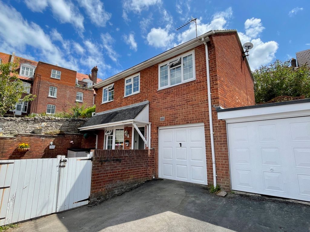 Springfield Mews, Swanage BH19  