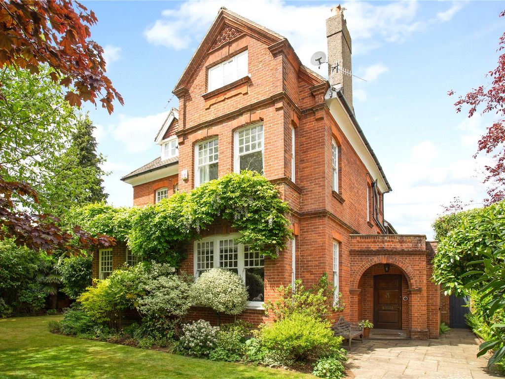6 bed detached house for sale in Knoll Road, Frith Hill, Godalming