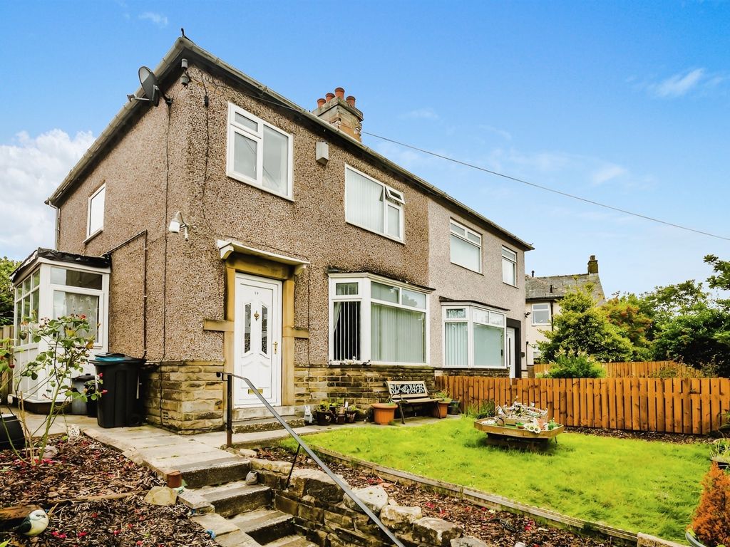 3 bed semidetached house for sale in Wheatley Road, Wheatley, Halifax