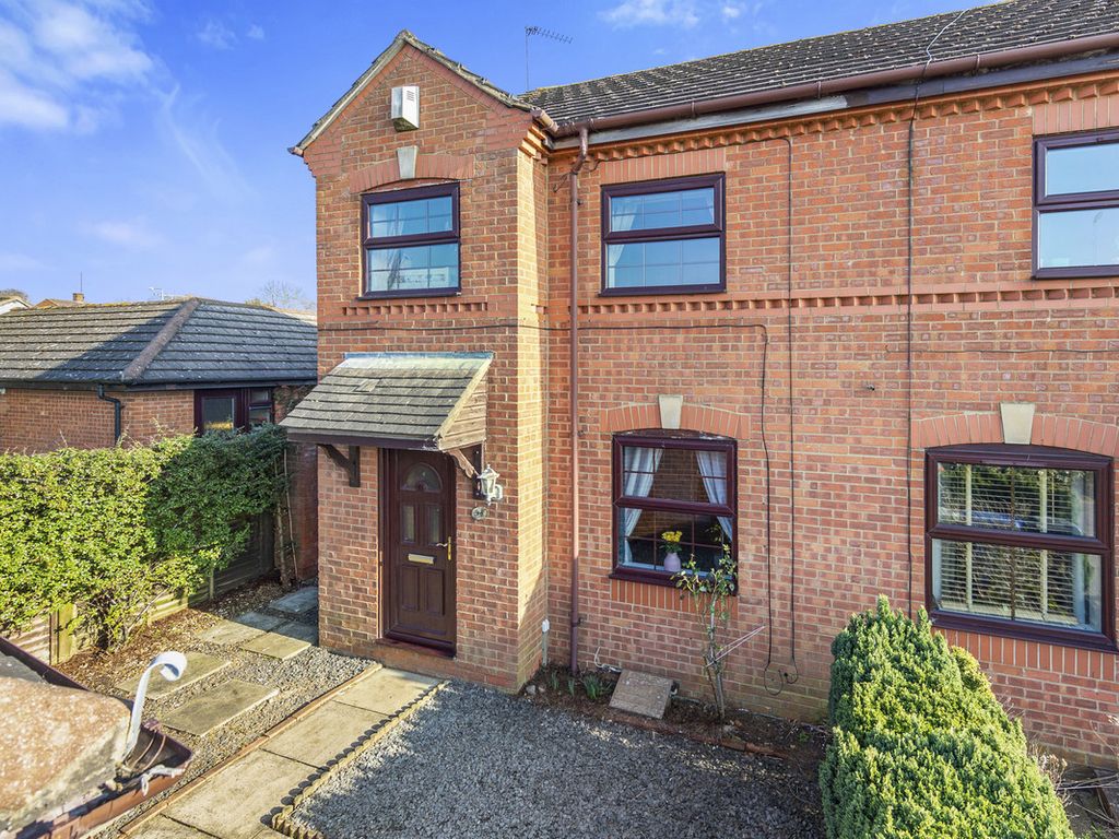 3 bed end terrace house for sale in Jasmine Road, Kettering NN16 Zoopla