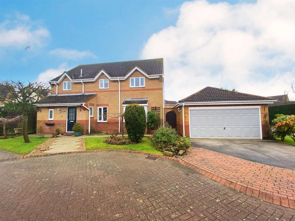 4 bed detached house for sale in Cheyne Garth, Hornsea HU18 Zoopla