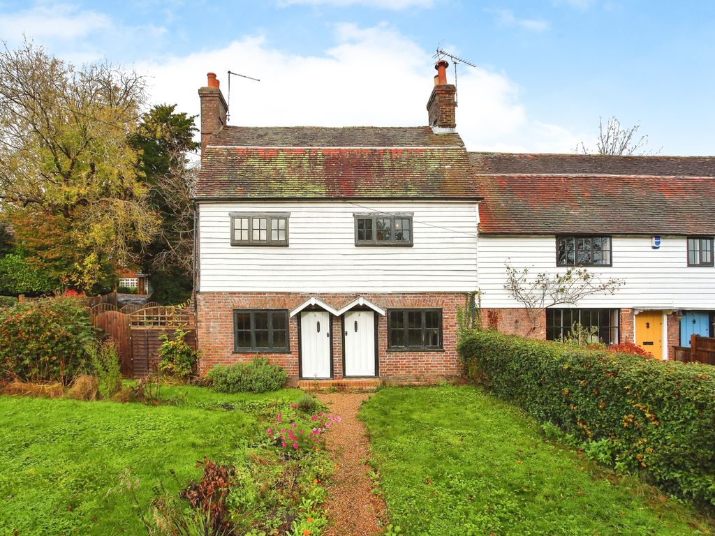 3 bed end terrace house for sale in Back Road, Sandhurst, Cranbrook