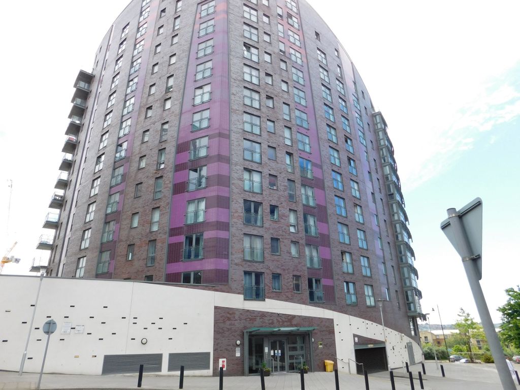 1 bed flat to rent in Echo Central, Cross Green Lane, Leeds LS9, £750