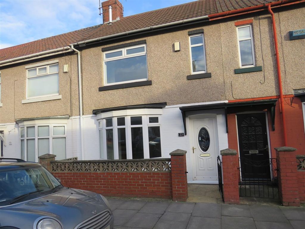 2 bed property to rent in Spring Garden Road, Hartlepool TS25, £550 pcm