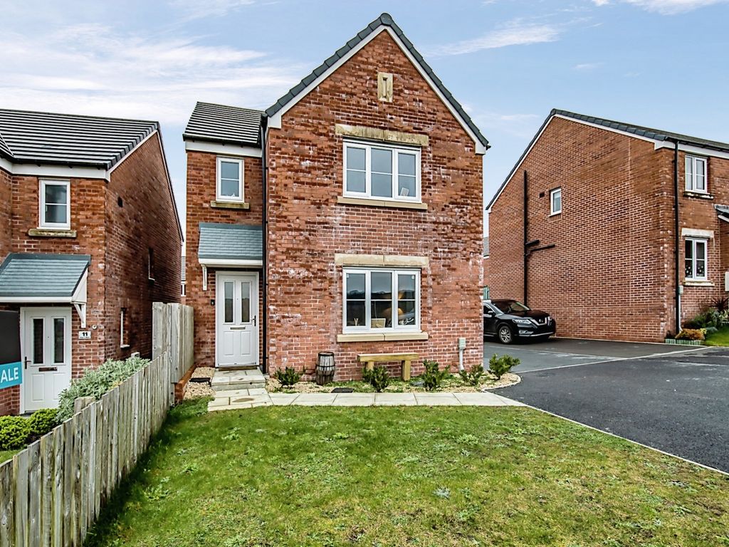 3 bed detached house for sale in Heol Dyffryn Aur, Kidwelly SA17 Zoopla
