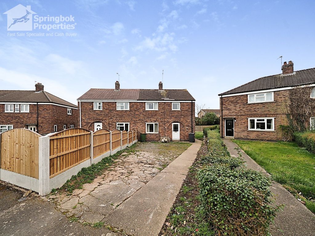 3 bed semidetached house for sale in Shields Crescent, Castle