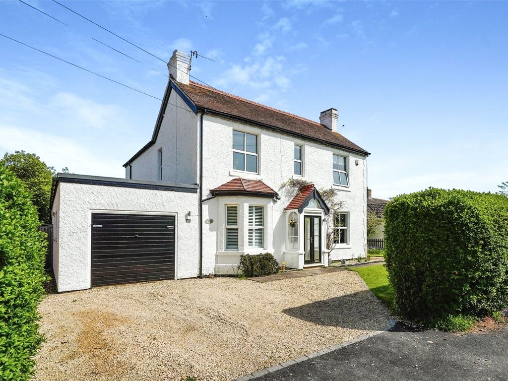 4 bed detached house for sale in Badsey Fields Lane, Badsey, Evesham