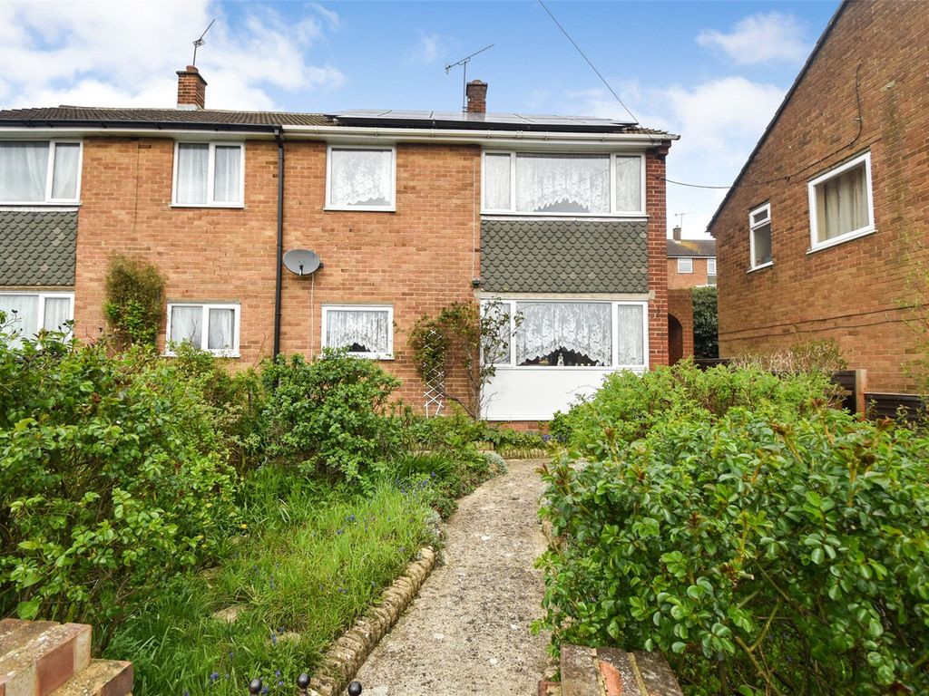 3 bed semidetached house for sale in Ash Close, Ash, Guildford, Surrey