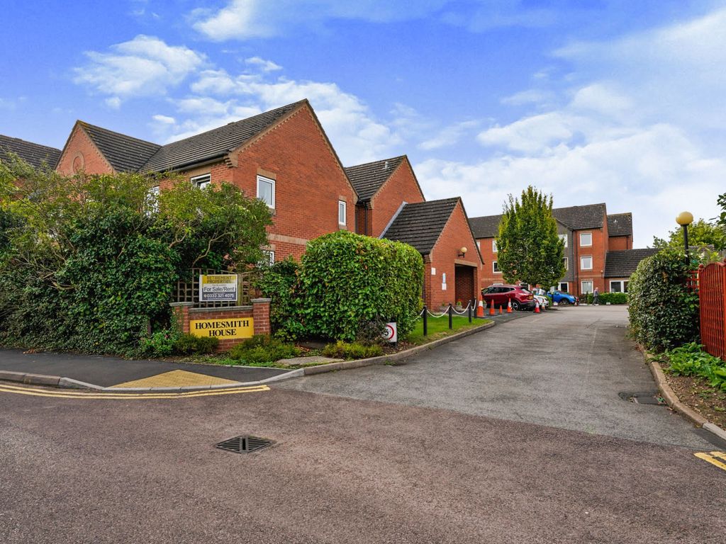 2 bed flat for sale in St. Marys Road, Evesham WR11 Zoopla